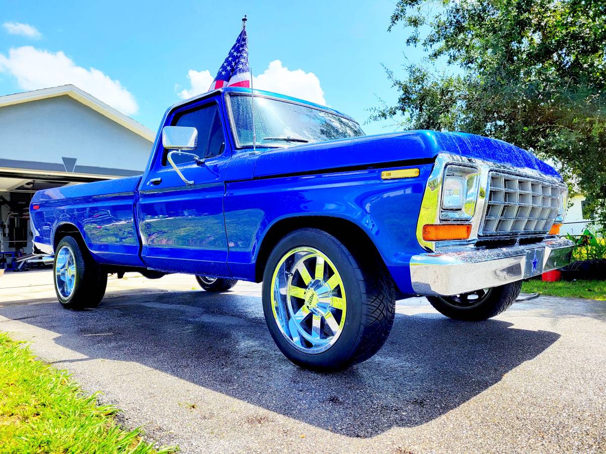 Ford-F-100-1979-Blue
