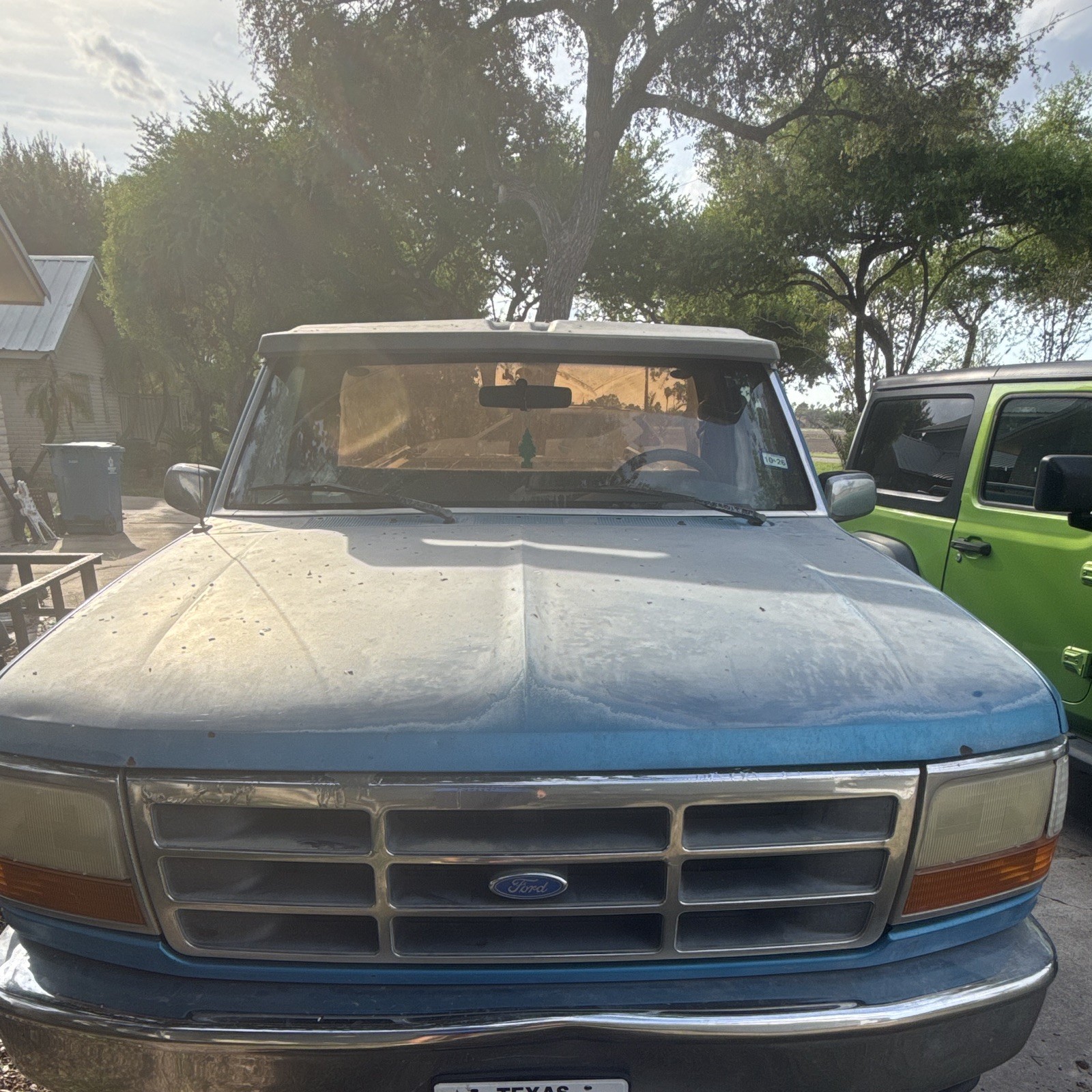 Ford-F-150-1995-Standard-Cab-Pickup