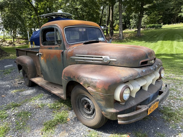 Ford-F-2-1952-Rust-Blue-Blue