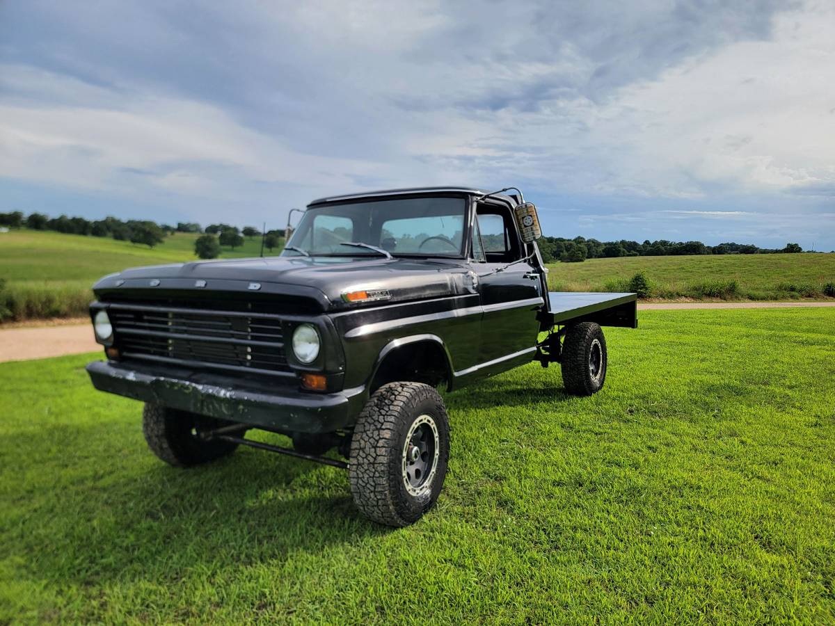 Ford-F-250-1968-Black