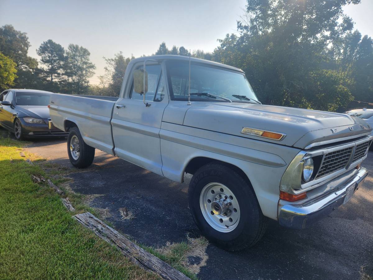 Ford-F-250-1970-Gray