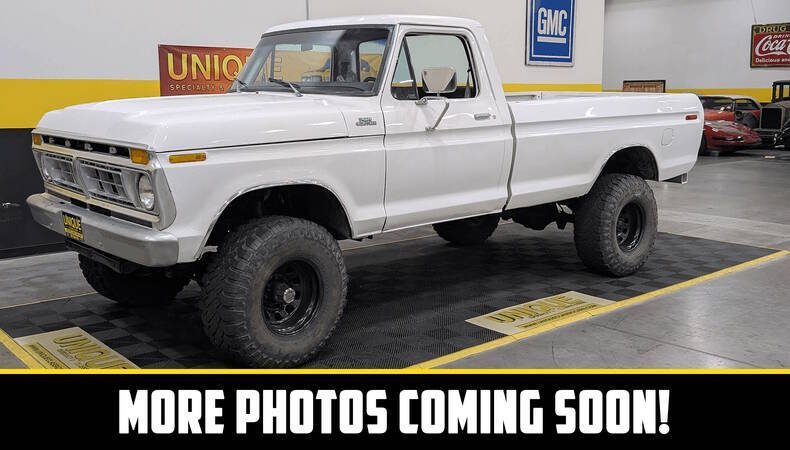 Ford-F-250-1977-White