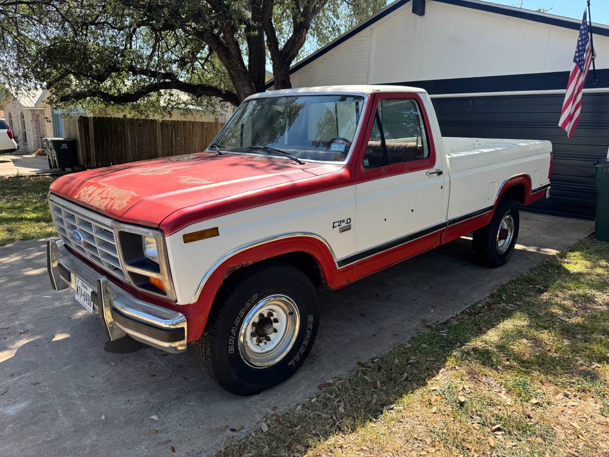 Ford-F-250-1984