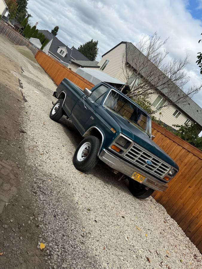 Ford-F-250-1985-custom