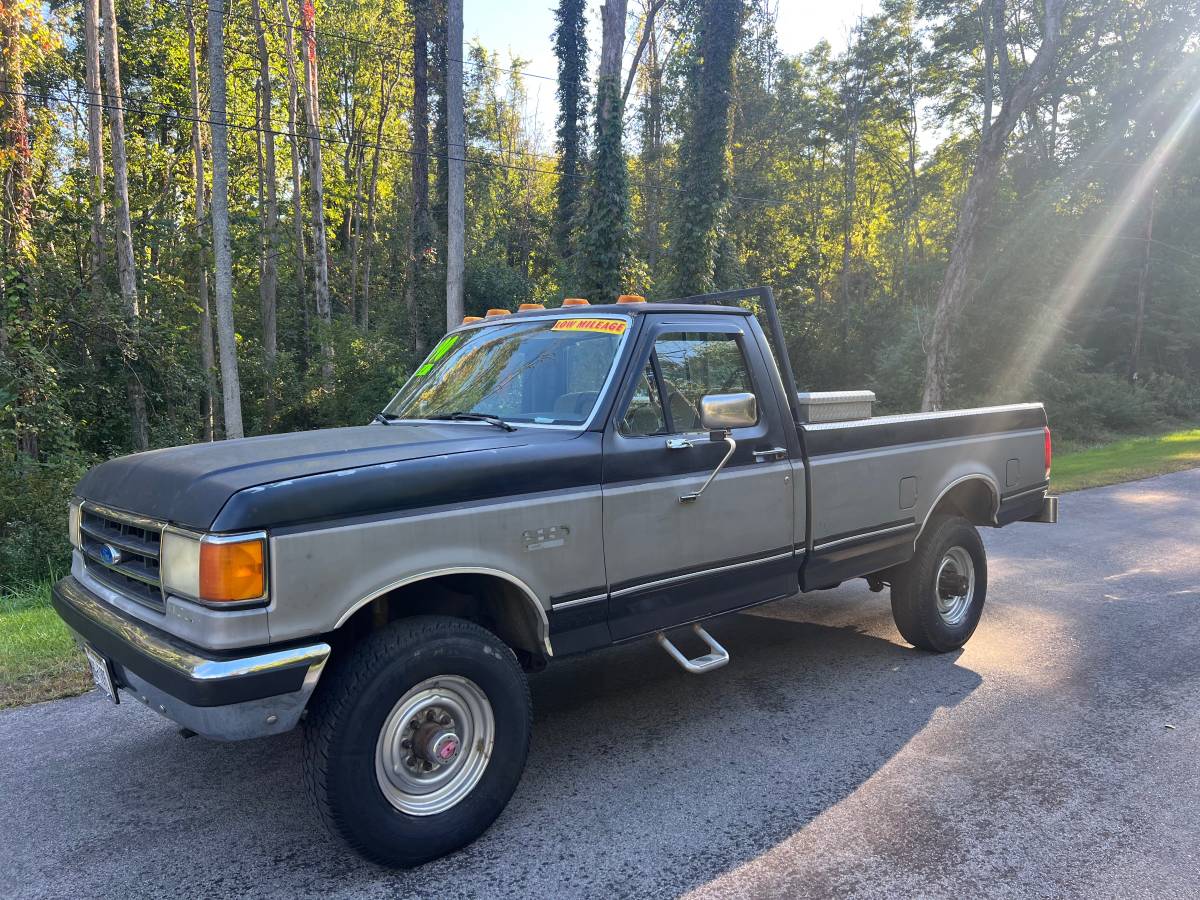 Ford-F-250-1990-Black