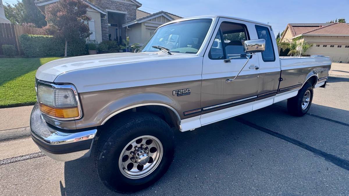 Ford-F-250-1992-White