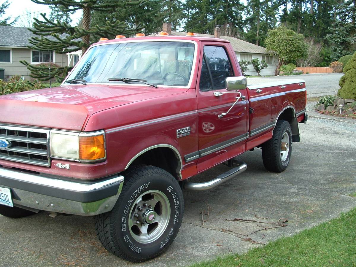Ford-F-250-4x4-xlt-lariat-1990-Red