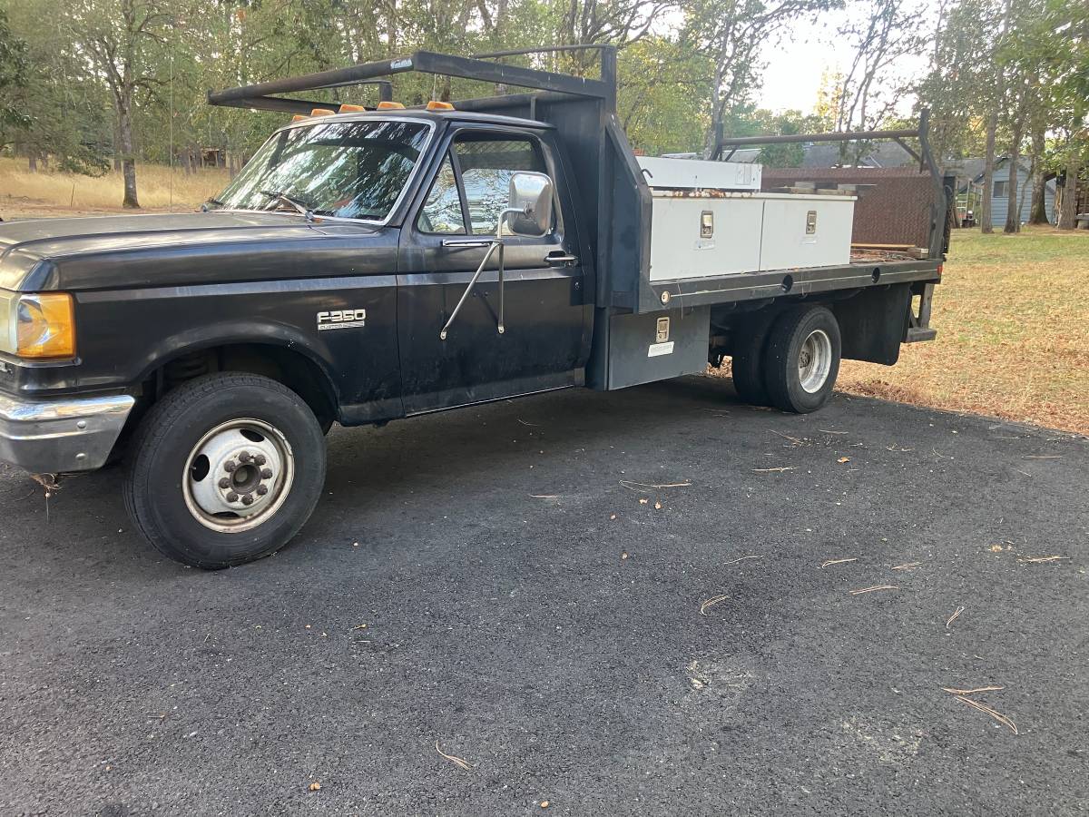 Ford-F-350-1989-Black