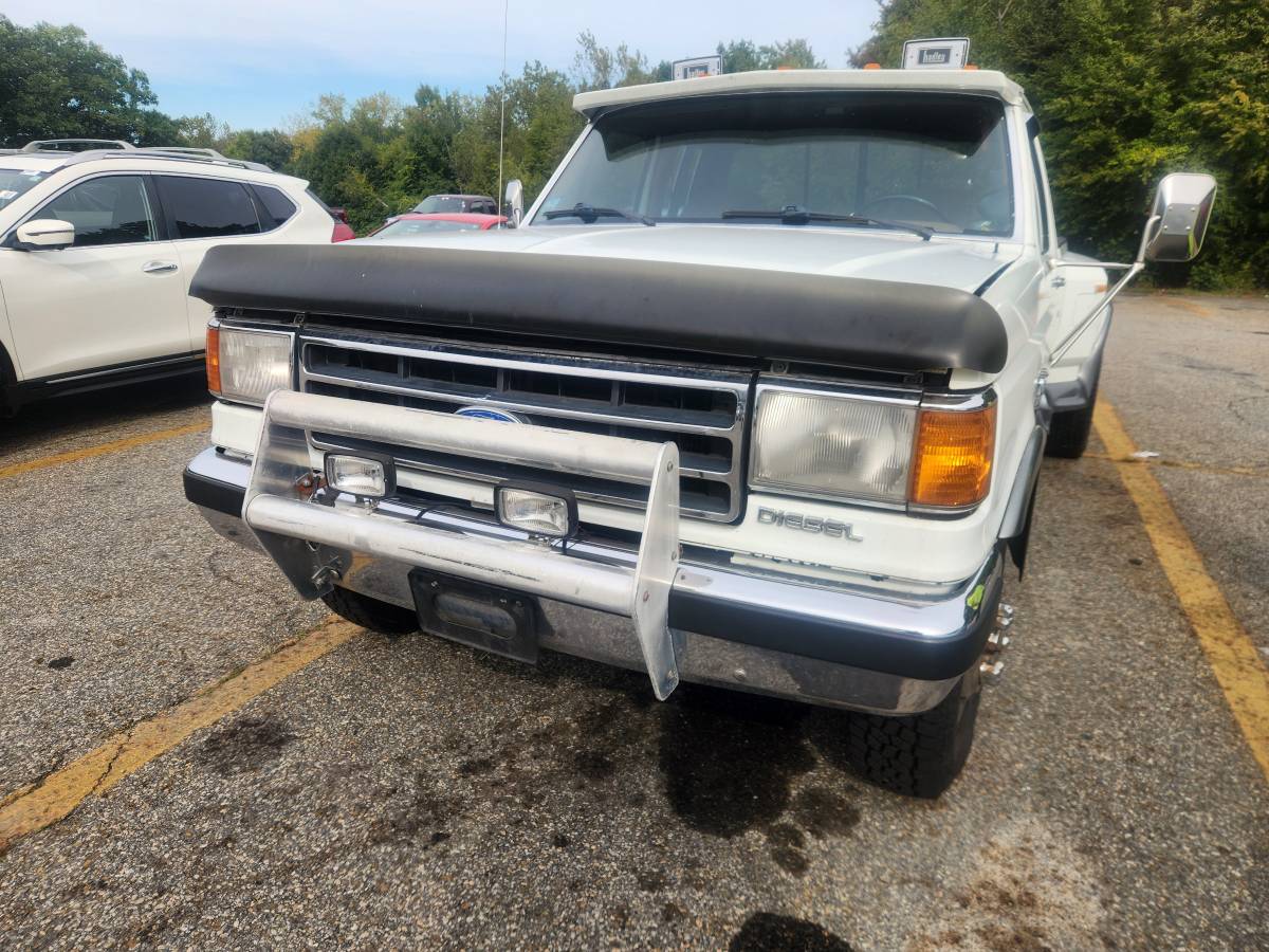 Ford-F-350-1990-White-Tan