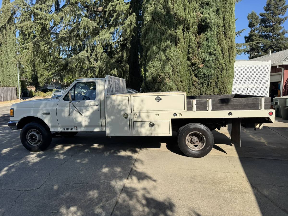 Ford-F-450-super-duty-1990-White