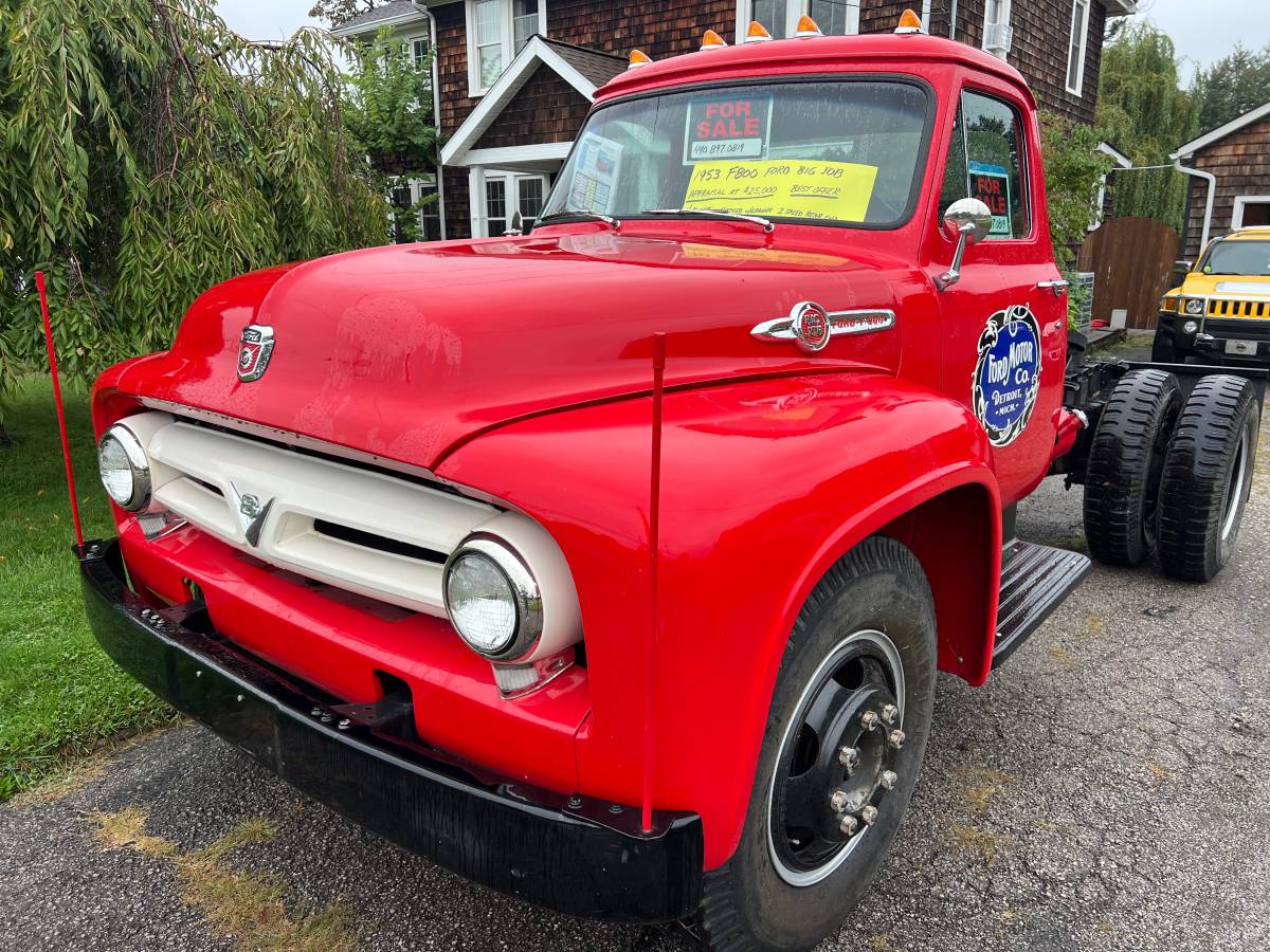 Ford-F-800-1953-Red
