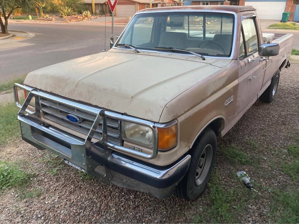 Ford-F150-lariat-1989-Brown