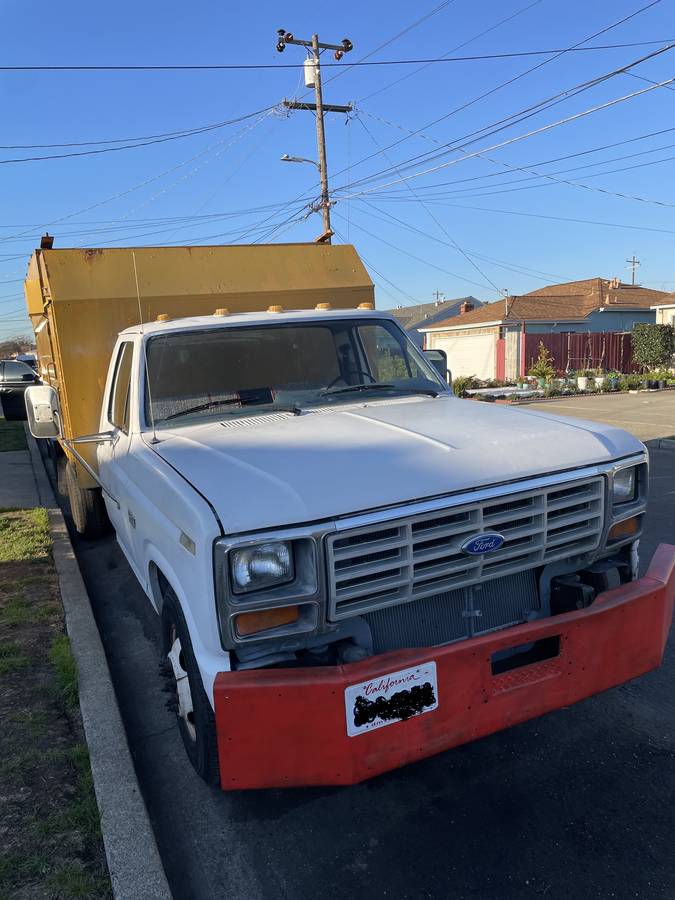 Ford-F350-diesel-1985-White