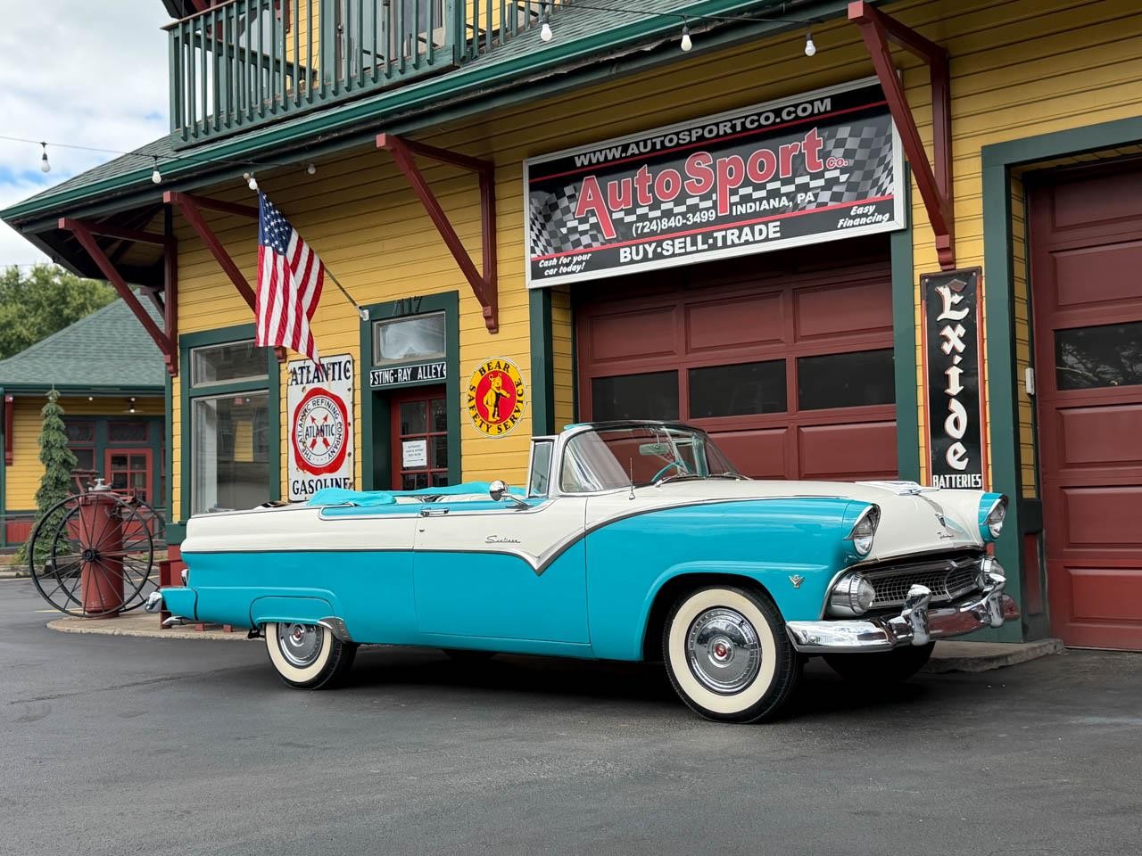 Ford Fairlane 1955