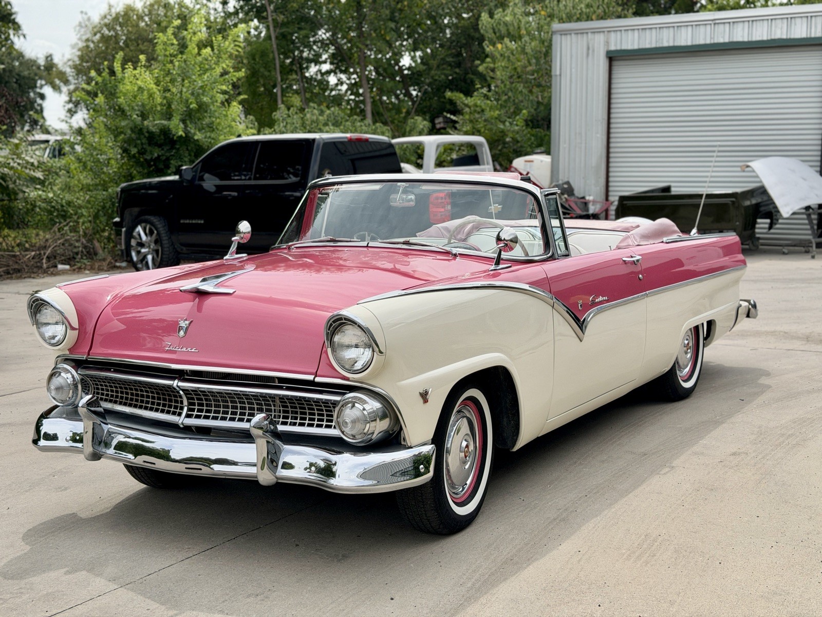 Ford Fairlane 1955