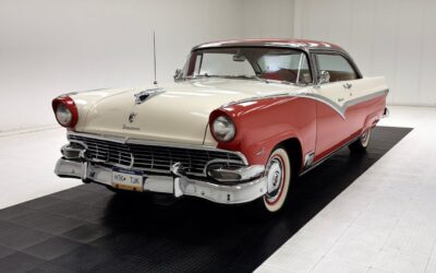 Ford Fairlane 1956