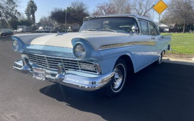 Ford Fairlane 1957