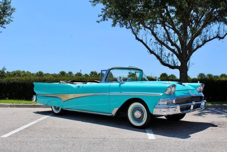 Ford-Fairlane-1958-Wagon-Teal-and-White