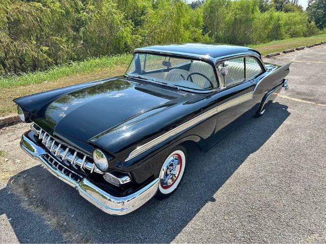 Ford-Fairlane-500-1957-Raven-Black-Custom