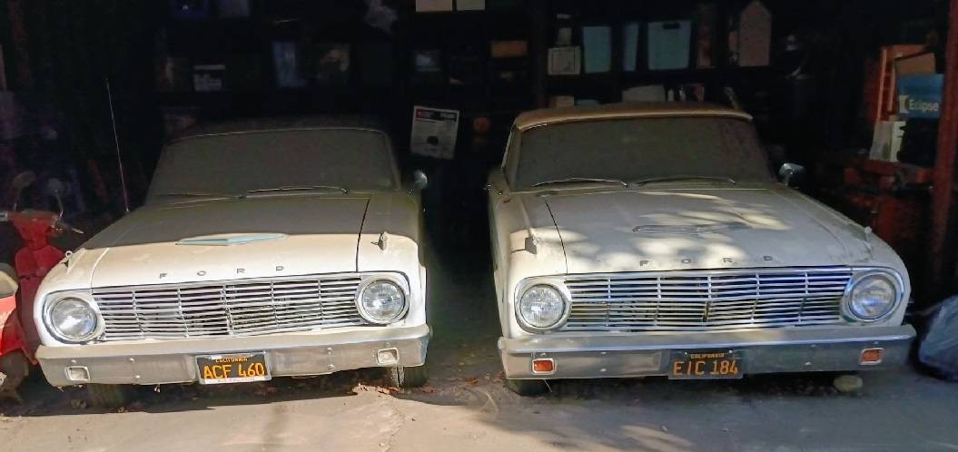 Ford-Falcon-futura-convertibles289-260-at-1963-White