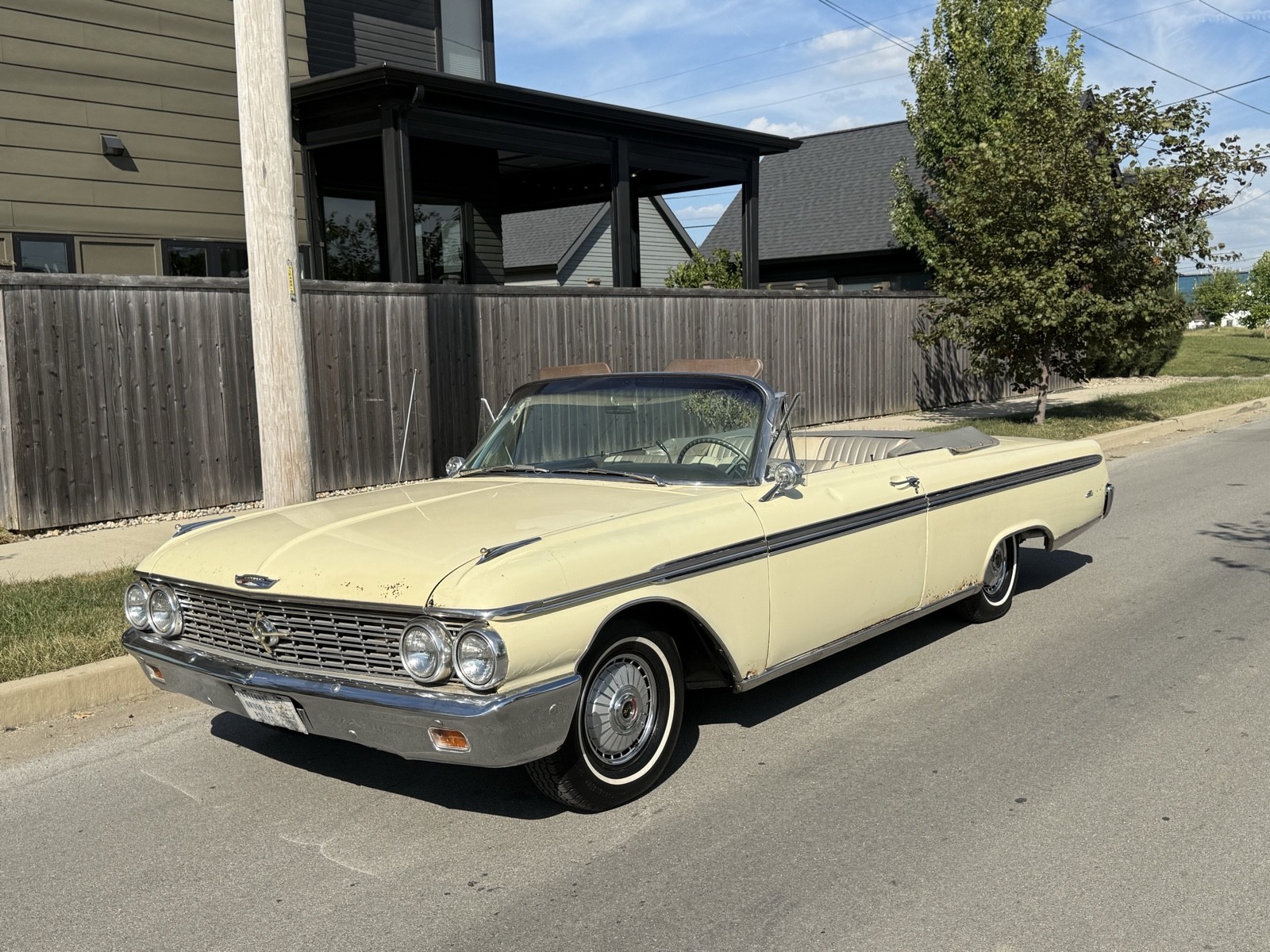 Ford-Galaxie-1962-Convertible