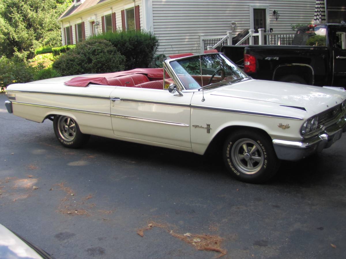 Ford-Galaxie-500-1963