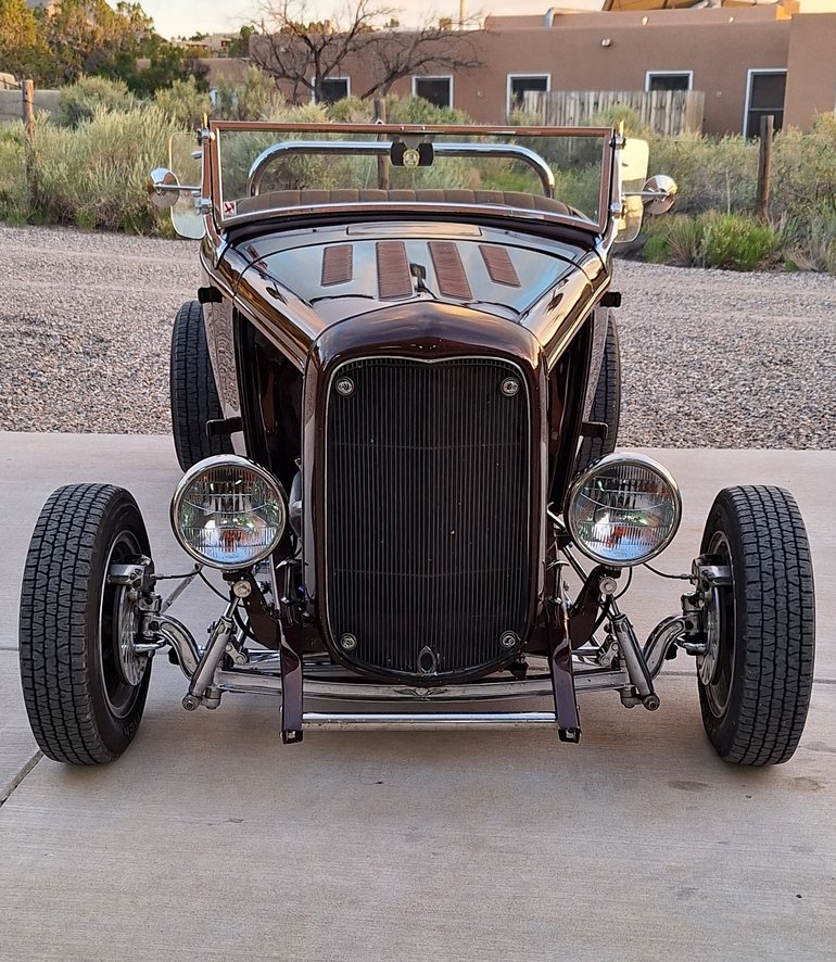 Ford-Model-18-40-1932-Metallic-Brown-Tan