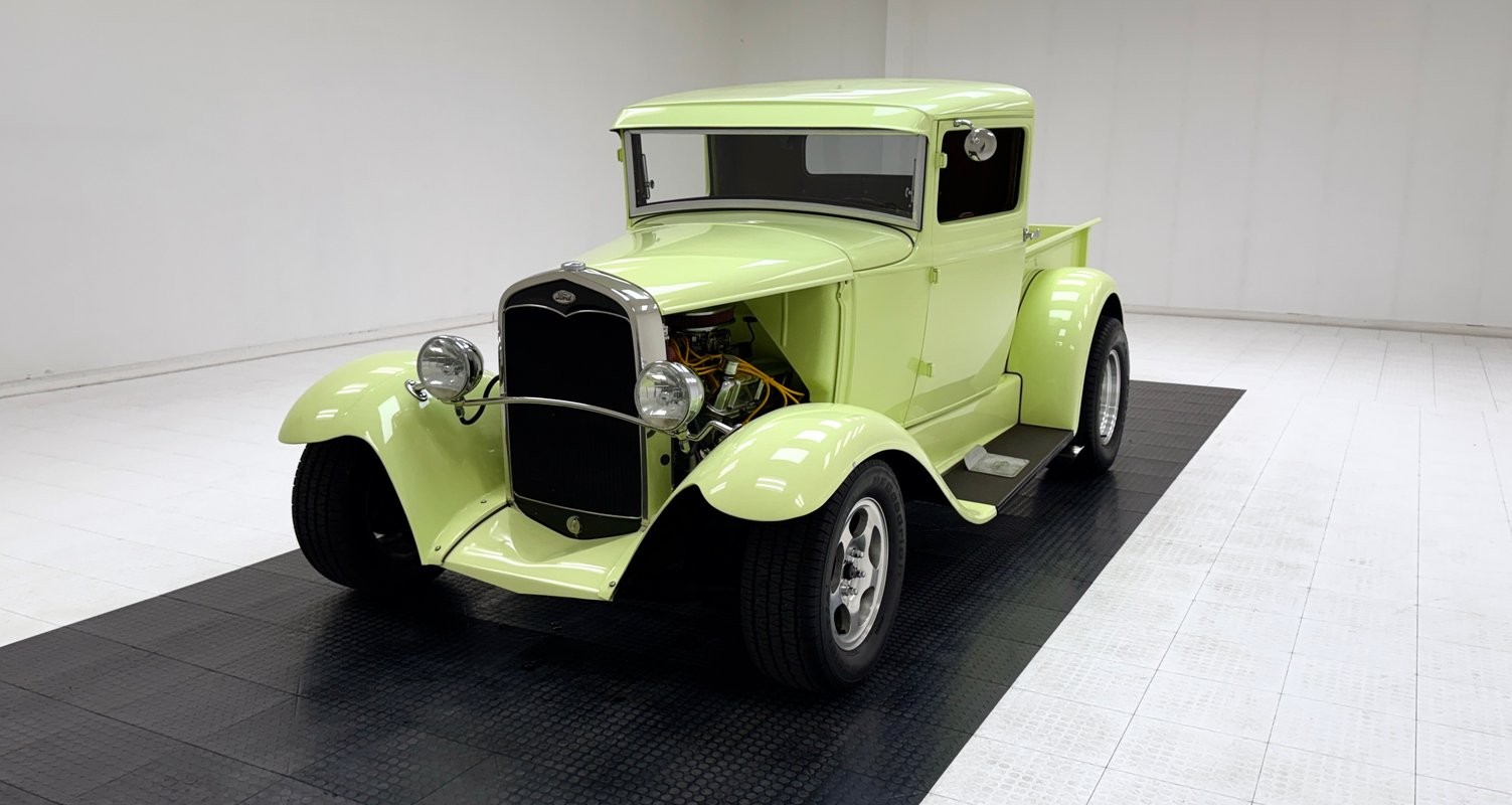 Ford-Model-A-1930-Pickup-Truck-Brown