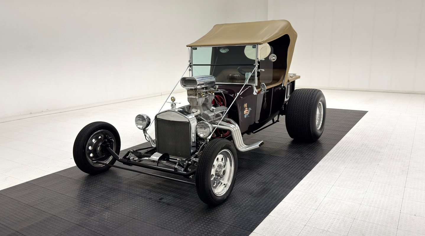 Ford-Model-T-1923-Convertible-Tan
