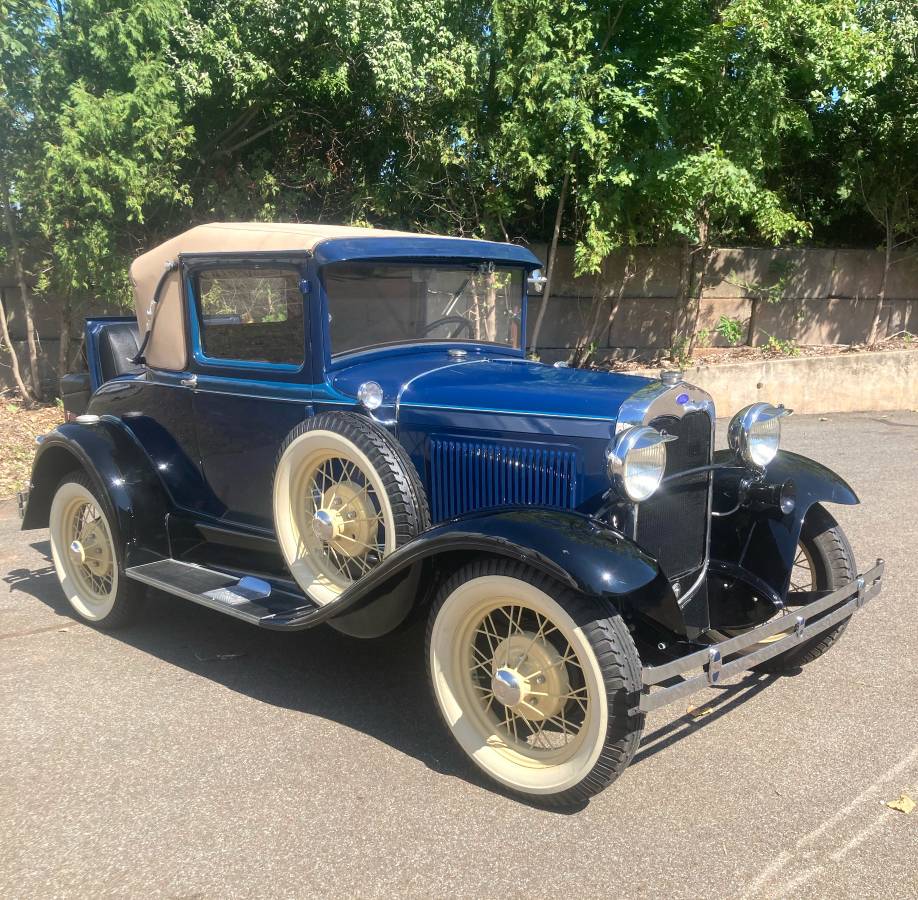Ford-Model-a-deluxe-sport-coupe-1930-Blue