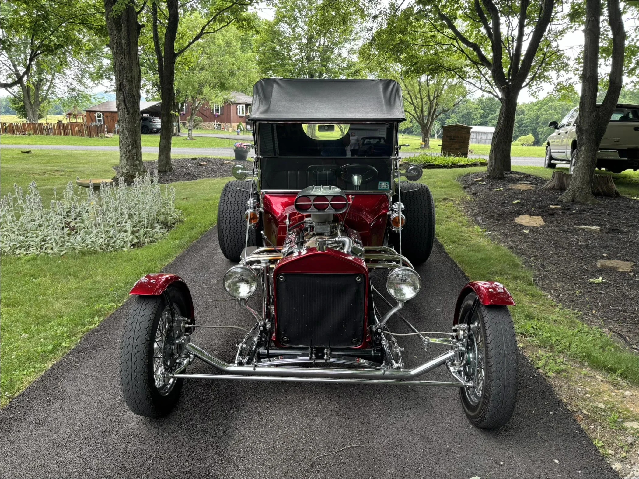 Ford-Model-t-replica-1923-Red-Black