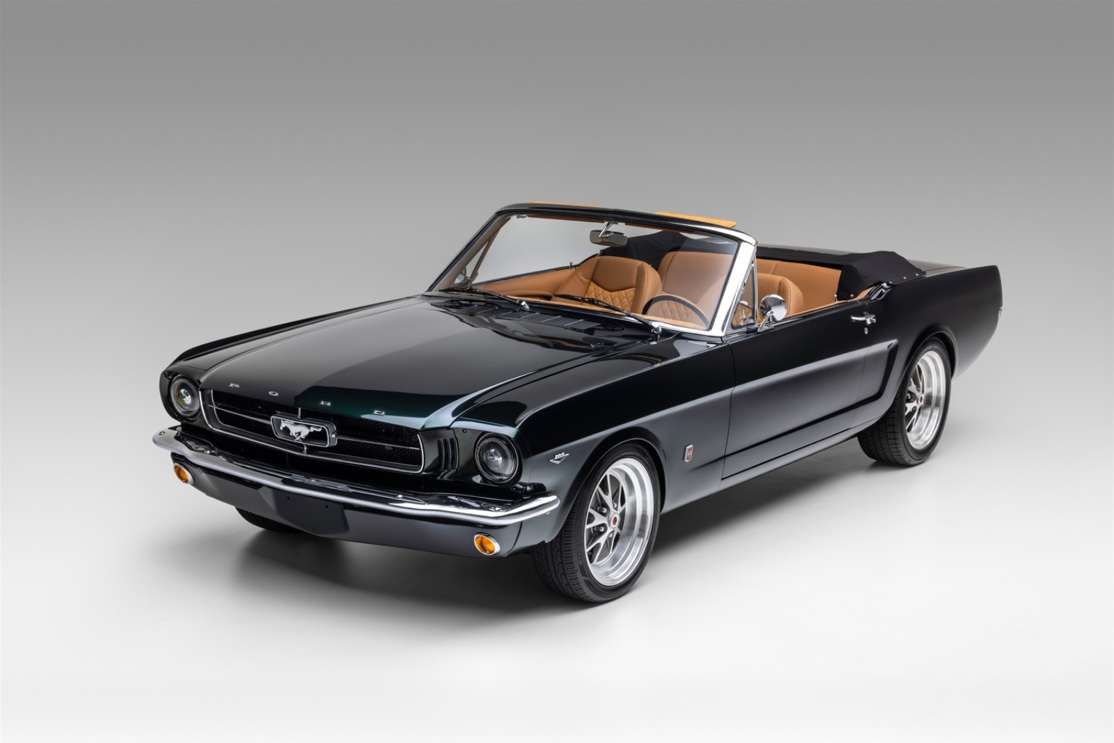 Ford-Mustang-1965-Convertible