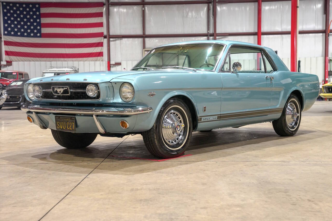 Ford-Mustang-1966-Blue-Beige