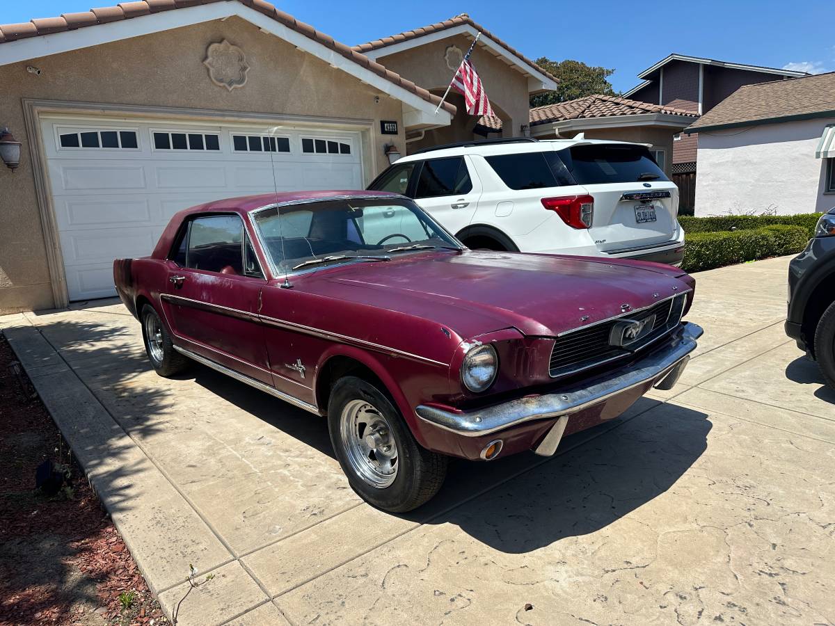 Ford-Mustang-1966