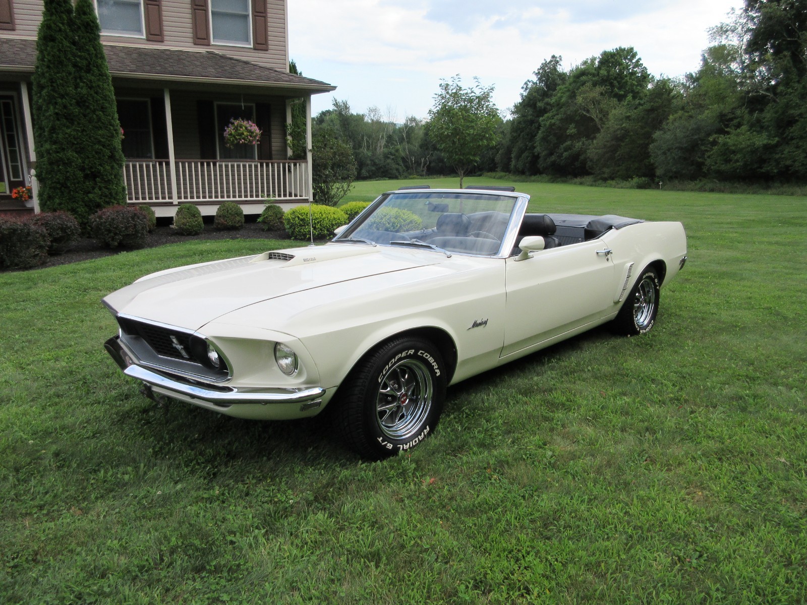 Ford-Mustang-1969-Convertible-Black