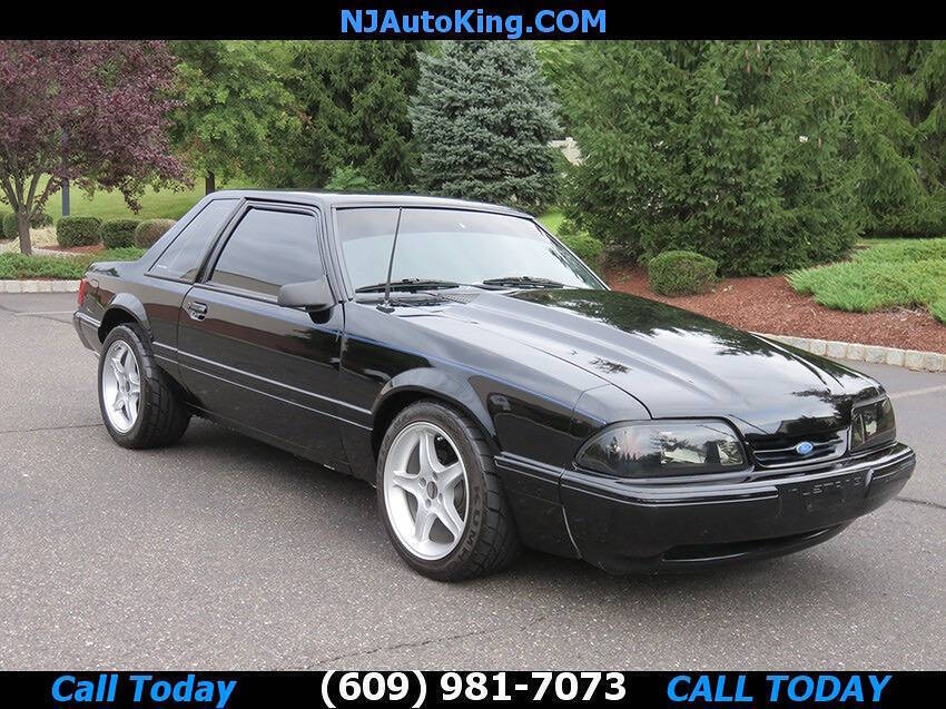 Ford-Mustang-1988-Black-Black