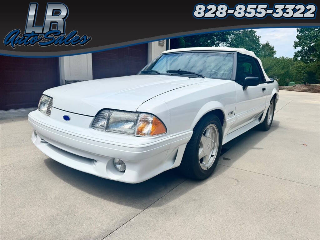 Ford-Mustang-1991-White-Gray