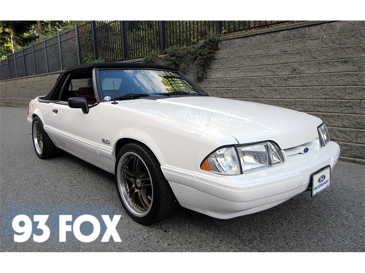 Ford-Mustang-1993-White-Red