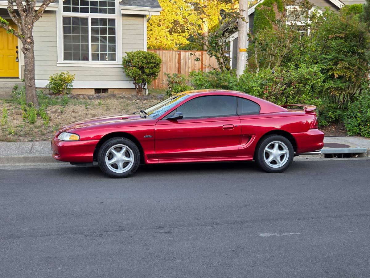 Ford-Mustang-1996-Red