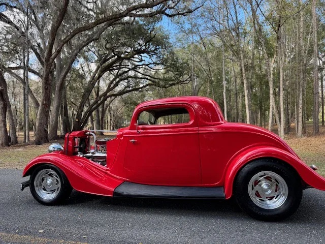 Ford-Other-ford-models-1933-Red-Beige