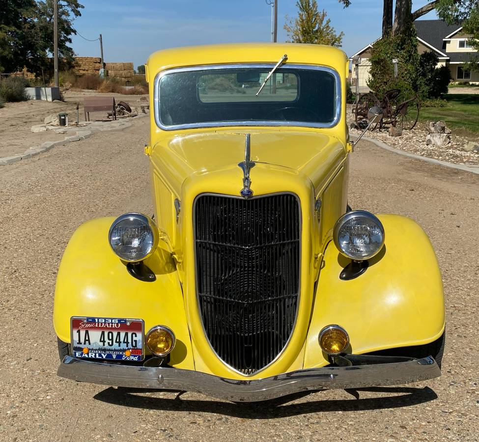 Ford-Pickup-1936-Yellow