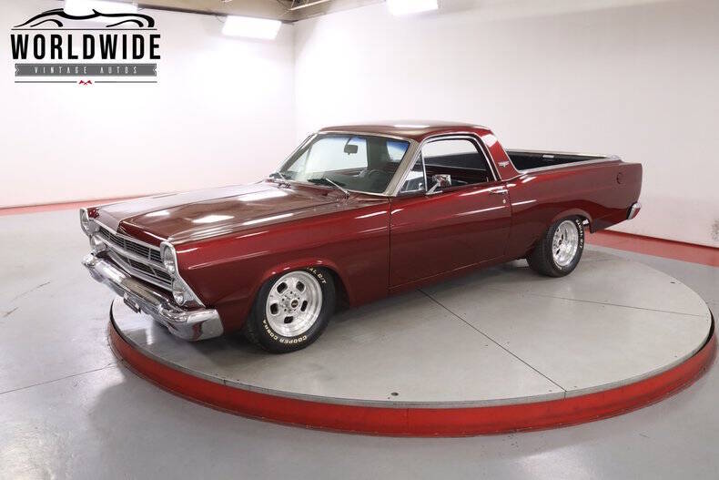 Ford-Ranchero-1967-Red-Black