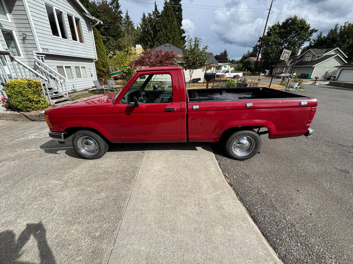 Ford-Ranger-1990-Red