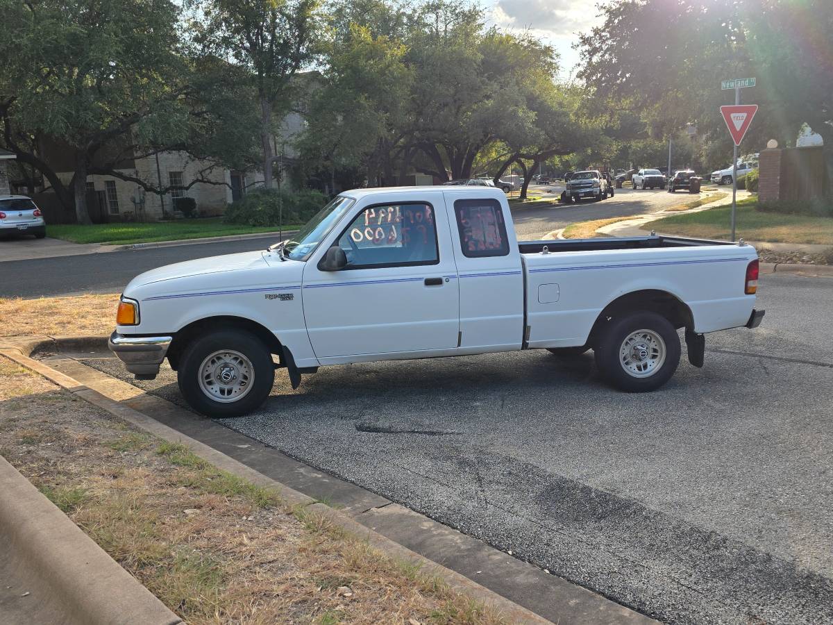Ford-Ranger-xl-1994-White