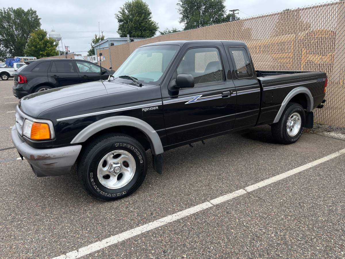Ford-Ranger-xl-1995-Black