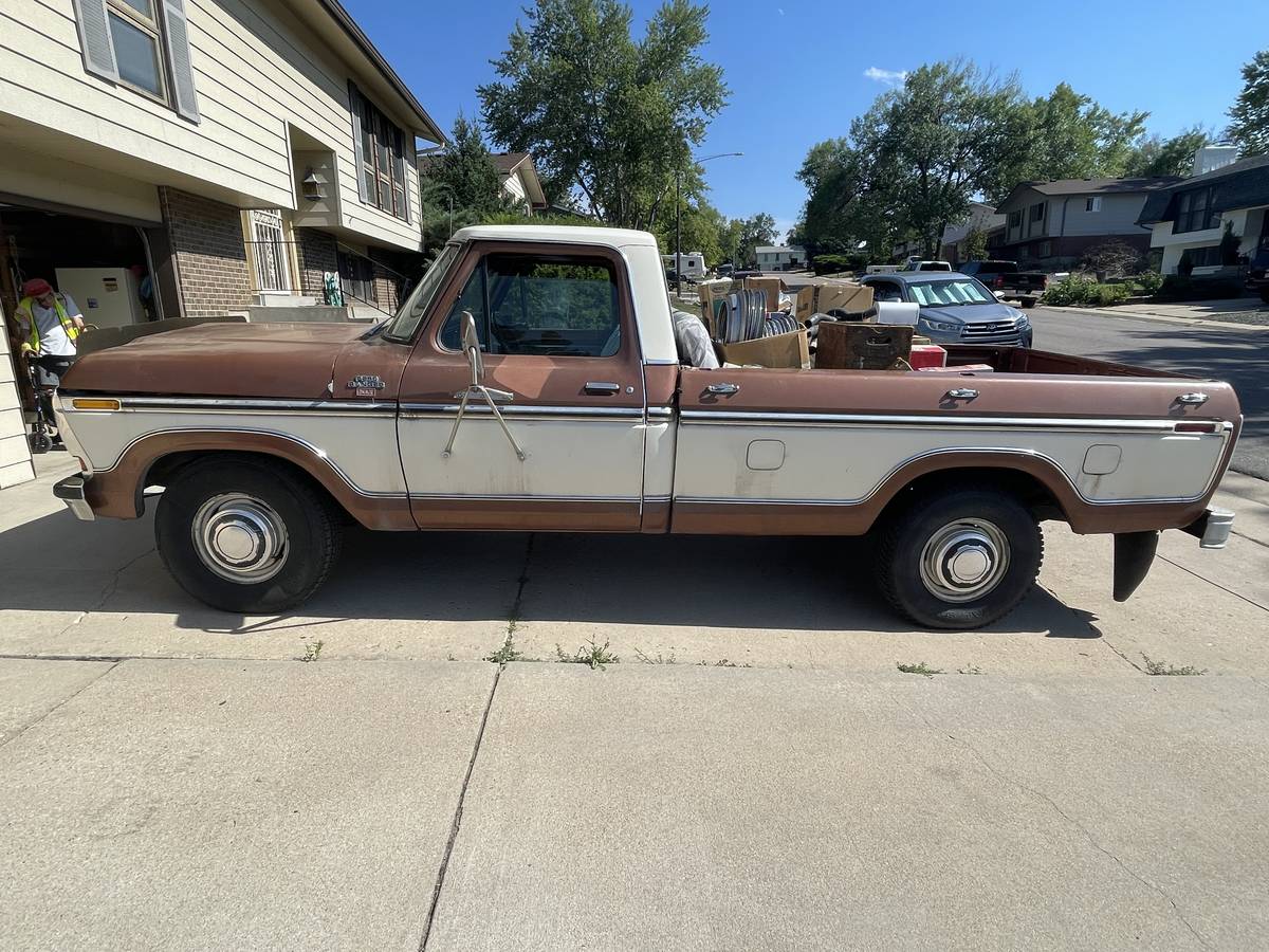 Ford-Ranger-xlt-1978-Brown