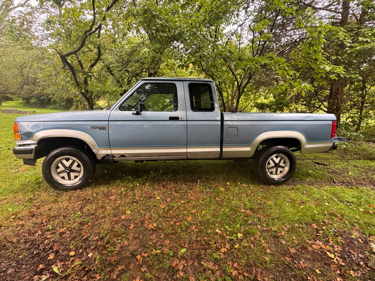 Ford-Ranger-xlt-4x4-1989-Blue