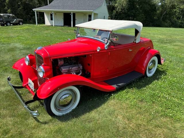 Ford-Roadster-1932-Red
