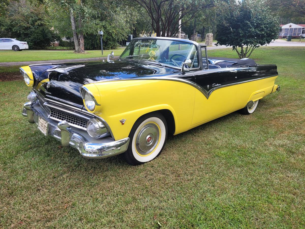 Ford-Sunliner-1955-custom