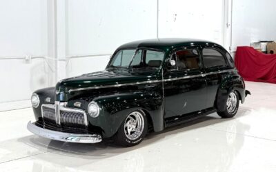 Ford Super Deluxe Tudor 1942